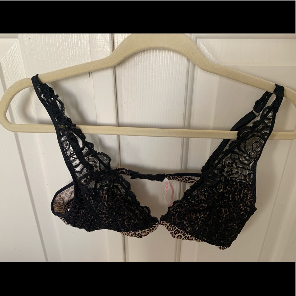 Victoria’s Secret pink unlined bra. Size large